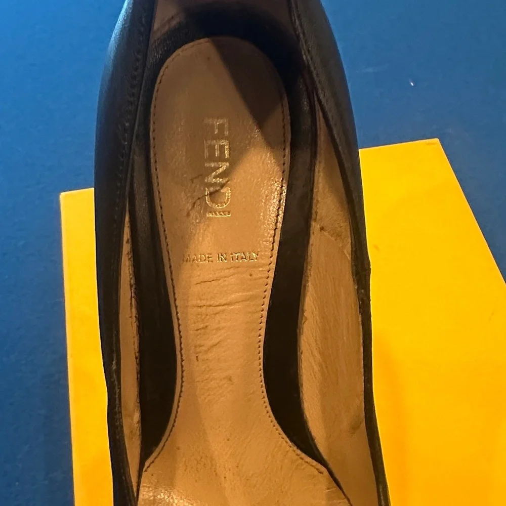 Fendi Black Leather Platform Pumps with Gold Logo Accent - Picture 7 of 8